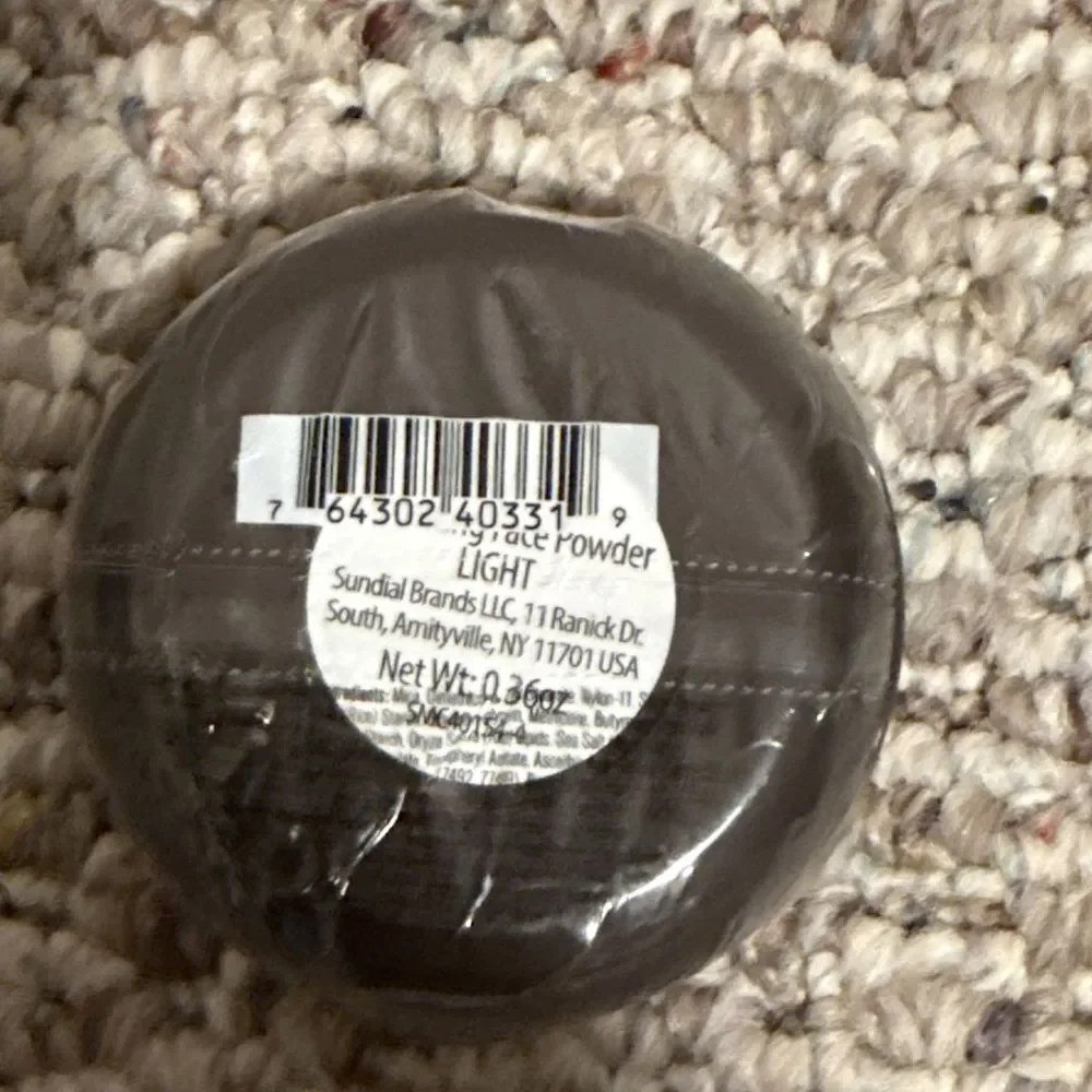 NEW Shea Moisture perfecting face powder Light WITH BRUSH